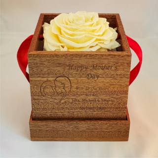 Picture of Mother's Day Deluxe Rose Gift Box