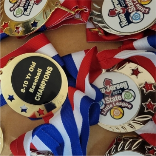 Picture of 3-Star Medal with Ribbon